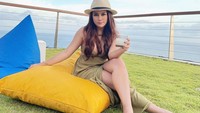 Anggie Jesey ini dikenal sebagai seorang pengusaha. Ia adalah CEO dari The Legian Nutrition yang merupakan merek suplemen olahraga. Foto: Instagram @anggiejesey @wahyukenzo88