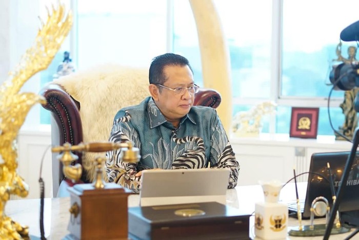 Bambang Soesatyo dkk