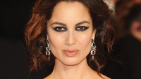 Berenice Marlohe merupakan aktris asal Prancis yang juga tampil sebentar namun berarti buat James Bond. Foto: Getty Images/Eamonn M. McCormack