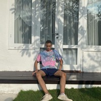 Slide 2 kirain Zayn Malik, komentar salah seorang netizen. Kirain teh Zayn Malik, tambah netizen lain. Tak sedikit juga netizen yang tampak memuji penampilan baru Devano tersebut. Foto: Instagram/@devdanendra