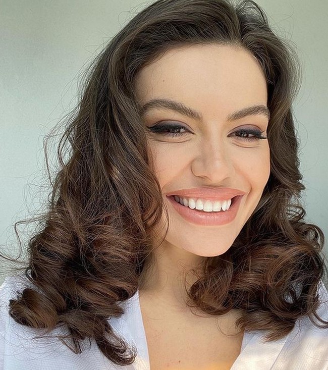 Ina kini lebih banyak menghabiskan waktunya di New York, karena dia tinggal dan bekerja di sana. Foto: dok: Instagram/@inadajcireal