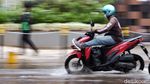 Jalanan Cirendeu Tergenang, Lalin Tersendat