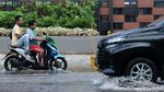 Jalanan Cirendeu Tergenang, Lalin Tersendat