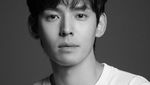 Pesona Kang Hyung Suk, Polisi Muda di Hometown Cha-Cha-Cha