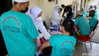 Gerai vaksin yang secara khusus diperuntukkan warga binaan ini semata-mata untuk mendukung program vaksinasi pemerintah dan mengejar herd immunity di Kota Bekasi.