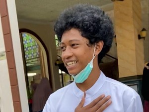 Lebih dekat dengan Anak Sultan Pemilik Masjid di Subang Viral Rendah Hati