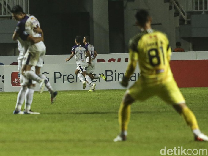 Persija Jakarta ditahan imbang Persita Tangerang 1-1 dalam lanjutan Liga 1 2021. Ini menjadi hasil imbang keempat untuk Macan Kemayoran setelah menjalani lima laga.