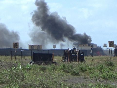 Ratusan personel Pasukan Khas TNI AU menggelar latihan Trisula Perkasa di Air Weapon Range (AWR), Kecamatan Tempeh, Lumajang. Seperti apa latihannya?