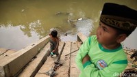 DPRD, kata Ida, siap untuk membantu berkomunikasi ke pemerintah pusat agar proyek normalisasi sungai untuk pengendalian banjir Jakarta bisa segera selesai.