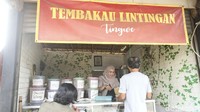 Meski baru genap satu tahun berkecimpung di dunia tembakau rokok kini ia sudah memiliki omset hingga puluhan juta rupiah.