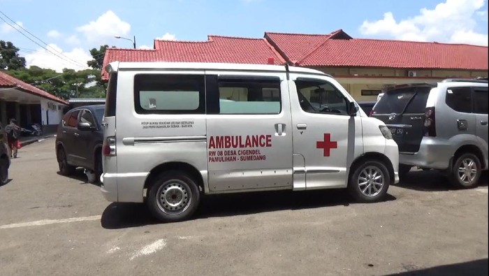 Polisi amankan barang bukti yang diduga digunakan untuk melakukan penyerangan markas ormas di Kabupaten Bandung.