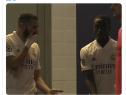 Para pemain El Real tak berdaya menghadapi kiper Sheriff. (Foto: dok. Twitter)
