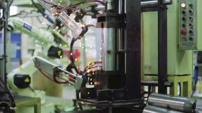 vaksin dan robotik