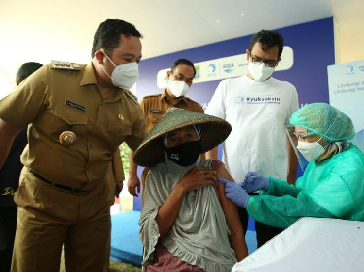 Pemulung dan Pelapak Divaksin di Tangerang