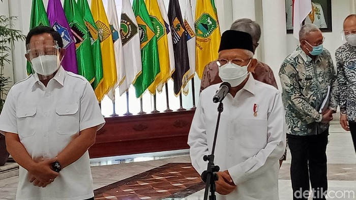 Wapres Maruf Amin bersama Mendagri Tito Karnavian di Gedung Sate, Bandung.