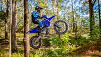 Teknologi inovatif ini memudahkan pemiliknya untuk menyesuaikan karakter tenaga mesin agar sesuai dengan medan yang berbeda dan kondisi permukaan yang berubah. Foto: Dok. Yamaha