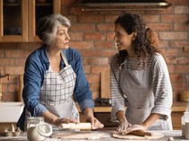 Unik! Menu di Resto Ini Buatan Para Nenek dengan Resep Andalannya