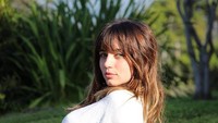 Film ke-25 James Bond resmi dirilis pada 28 September 2021. Tampil sebagai Bond Girl yakni Ana de Armas, aktris cantik yang berperan sebagai Paloma. Tampilannya yang seksi pun menuai perhatian. Foto: instagram @ana_de_armas