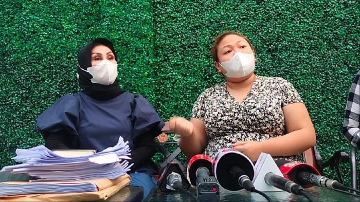 Anak Nia Daniaty membantah tuduhan penipuan tes CPNS