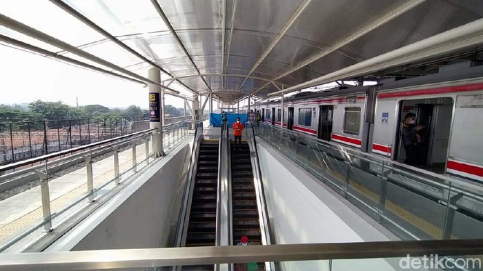 Bukan di Jepang, Ini Wajah Baru Stasiun Manggarai Lho! Pengembangan dilakukan di Stasiun Manggarai, Jakarta. Begini bentuk wajah baru Stasiun Manggarai.