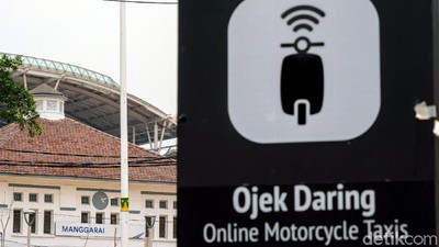 Bukan Shelter Ojol, Di Stasiun Manggarai Adanya Ini untuk Ojek Online