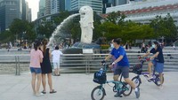 Kasus COVID di Singapura Ngegas Lagi, Alat Tes Corona-Masker Ludes Diborong