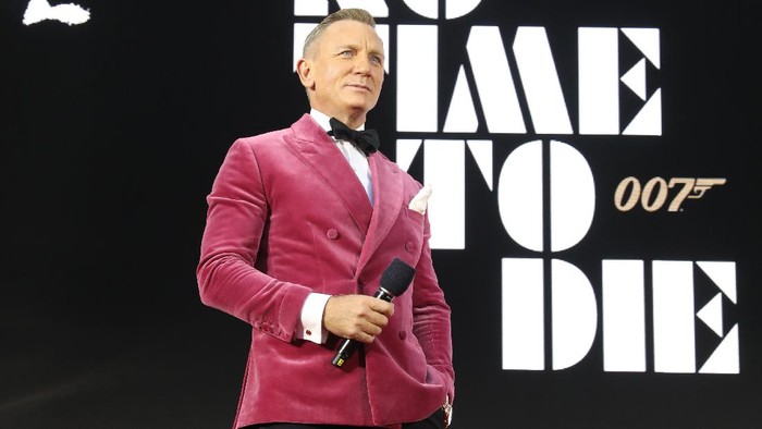 Daniel Craig di No Time To Die World Premiere LONDON, ENGLAND - SEPTEMBER 28: Daniel Craig attends the World Premiere of NO TIME TO DIE at the Royal Albert Hall on September 28, 2021 in London, England. (Photo by Jeff Spicer/Getty Images for EON Productions, Metro-Goldwyn-Mayer Studios, and Universal Pictures)