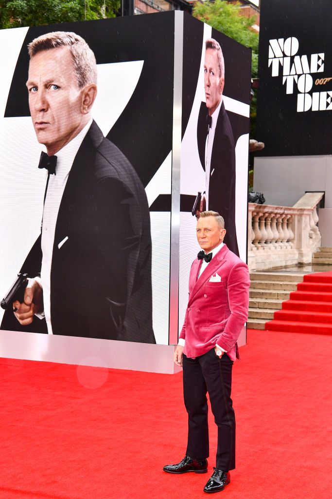 LONDON, ENGLAND - SEPTEMBER 28: Daniel Craig attends the World Premiere of 