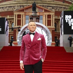 Perburuan James Bond Berikutnya: Amazon MGM Gak Mau Buru-buru