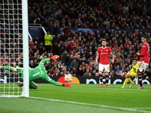 Ronaldo Pahlawan MU, tapi Jangan Lupakan David de Gea