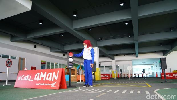 Fasilitas Safety Riding AHM