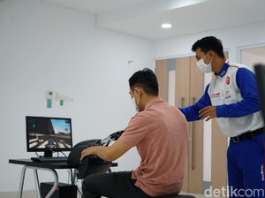 Uji Keterampilan Bermotor di Fasilitas Pelatihan Safety Riding Terbesar di Asia Tenggara