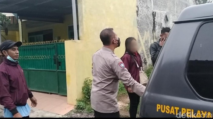 istri gerebek suami selingkuh
