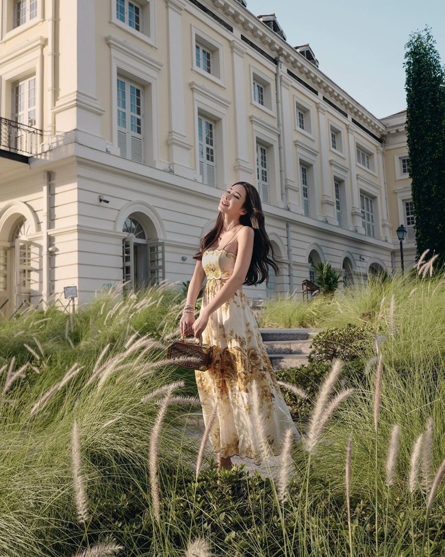 Selama perceraianku, aku sebenarnya menjual banyak tas Birkin untuk memberi makan anak-anakku, ujarnya. Foto: Instagram @ec24m