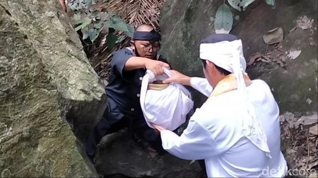 Kawin Cai, Upacara Adat Masyarakat Jalaksana Kuningan Untuk Memohon Turunnya Hujan