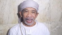 Selama enam bulan ke depan, Qomar akan memulai melakukan kemoterapi. Saat awal mula menduga ada yang tak beres di dalam tubuhnya, Qomar merasakan tidak beres dalam sistem pencernaannya. Foto: dok detikhot