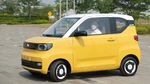 Luhut Jajal Mobil Listrik China Wuling di Cikarang