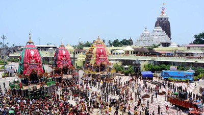 Potret Kuil di India Bagi Makanan Gratis dan Melimpah