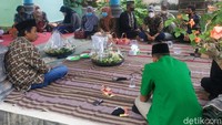 Untuk mengenang puluhan pemuda Ansor yang dibunuh secara kejam itu, setiap tanggal 30 September dan 1 Oktober rutin digelar ziarah dan doa bersama di Monumen Lubang Buaya tersebut.