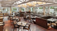 Hotel Indonesia tercatat sebagai hotel bintang lima pertama di Indonesia. Apalagi fasilitas seperti elevator saat itu pertama kali hadir di Hotel Indonesia, belum lagi klub dansa, dan kolam renang terbuka. (dok. Hotel Indonesia Kempinski Jakarta).