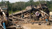 Rendra mengatakan lokasi itu selama ini belum pernah tersentuh kegiatan patroli. Salah satu faktornya karena lokasi cukup jauh dan butuh waktu 1,5 jam untuk bisa sampai ke lokasi dengan kendaraan roda dua.