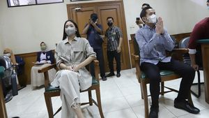 Usai Isu Selingkuh, Ini Momen Perdana Ririn Dwi Ariyanti-Aldi Bragi Hadiri Sidang Cerai