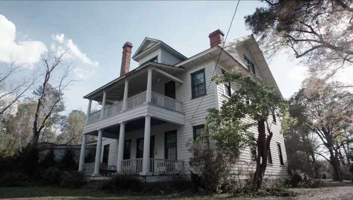 Rumah The Conjuring dijual.