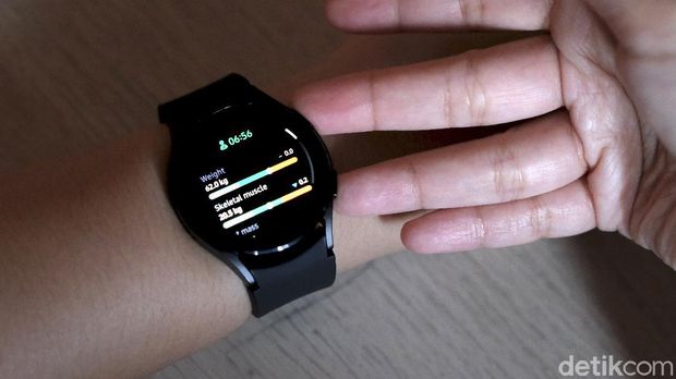 Samsung Galaxy Watch 4 Samsung Galaxy Watch 4