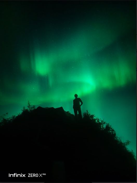 Seorang Fotografer mengabadikan cahaya seperti aurora di Yogyakarta dengan kamera ponsel INFINIX ZERO X