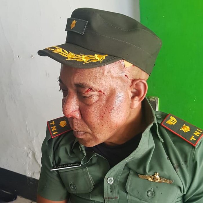 tentara gadungan