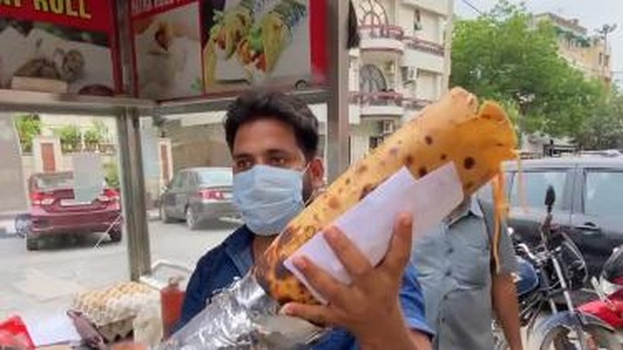 Wow! Tantangan Habiskan Martabak Telur Ini 10 Kg Berhadiah Rp 3,8 Juta