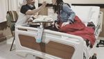  Zaskia Gotik  Hobi Kulineran Makanan Kaki Lima Bareng Suami