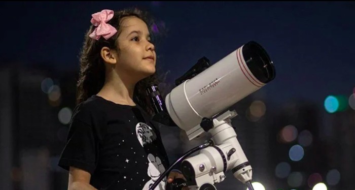 Astronom cilik Nicole Oliveira