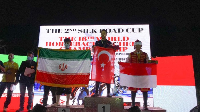 Atlet Panahan Berkuda Indonesia, Muhammad Yahya Ayyas berlaga pada Kategori Qabaq atau Turkish Style The 2nd Silk Road Cup & 16th World Horseback Archery Championship di Tehran, Iran, 18-21 September 2021.
